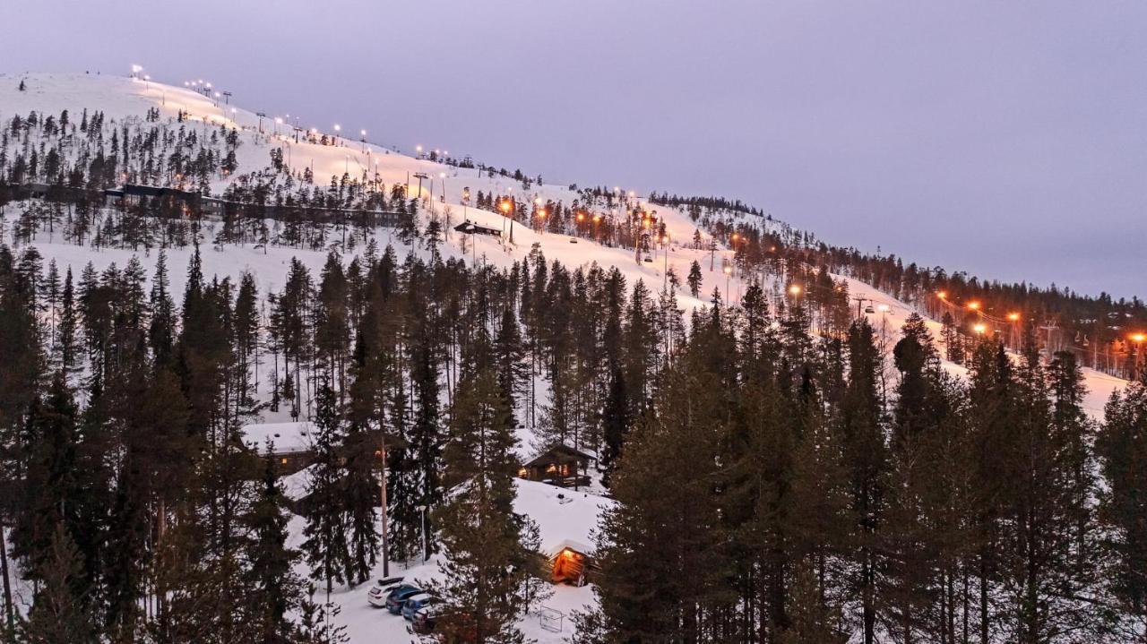 Ski-Inn Kelohuoneisto Pyhaetunturissa ペルコセンニエミ エクステリア 写真